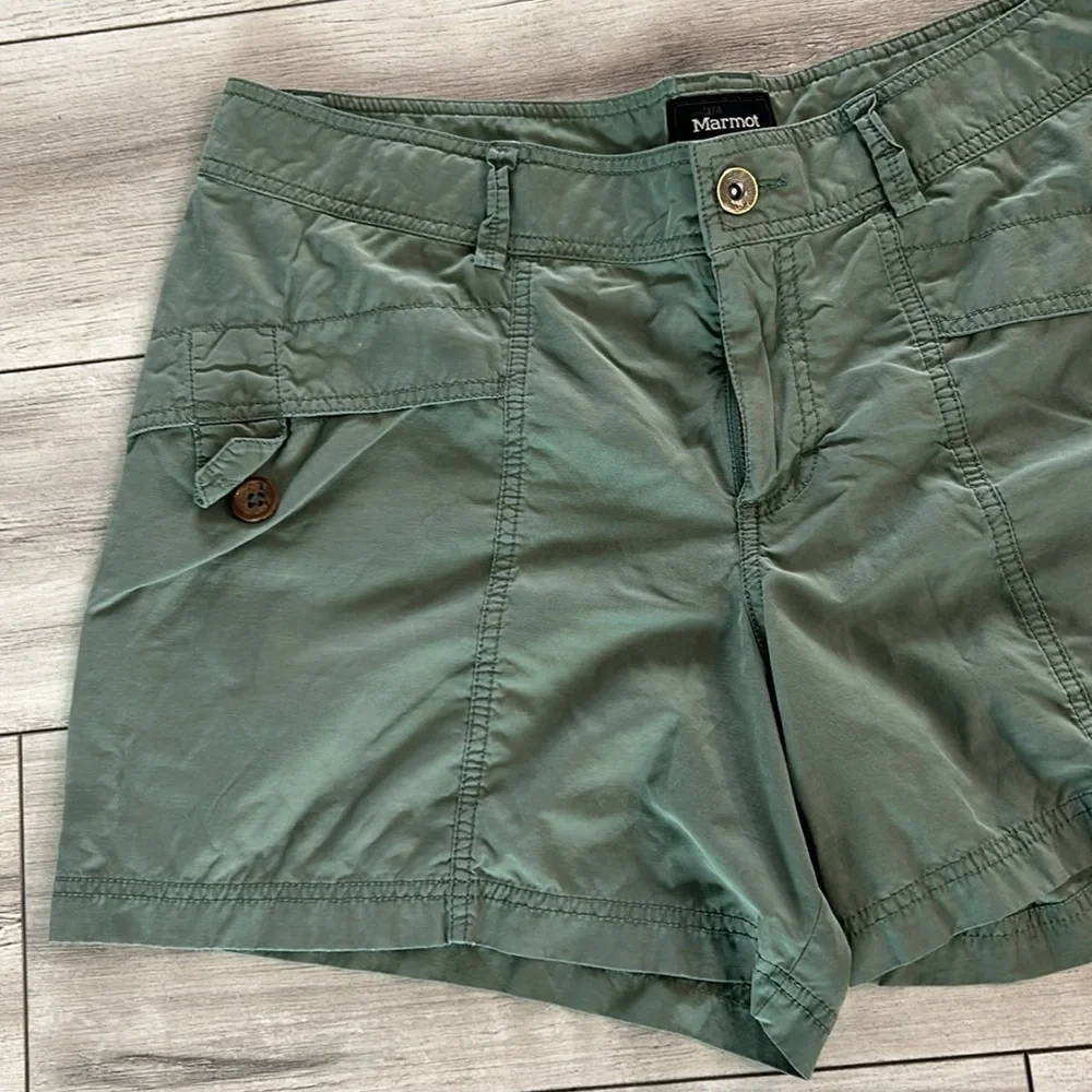 Marmot women's shorts in green size 12